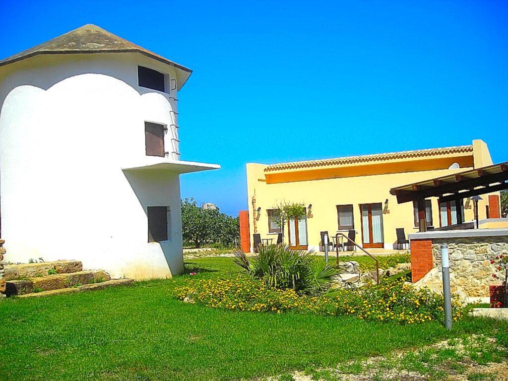 Azienda Agrituristica Tenuta Pizzolungo Эриче Экстерьер фото