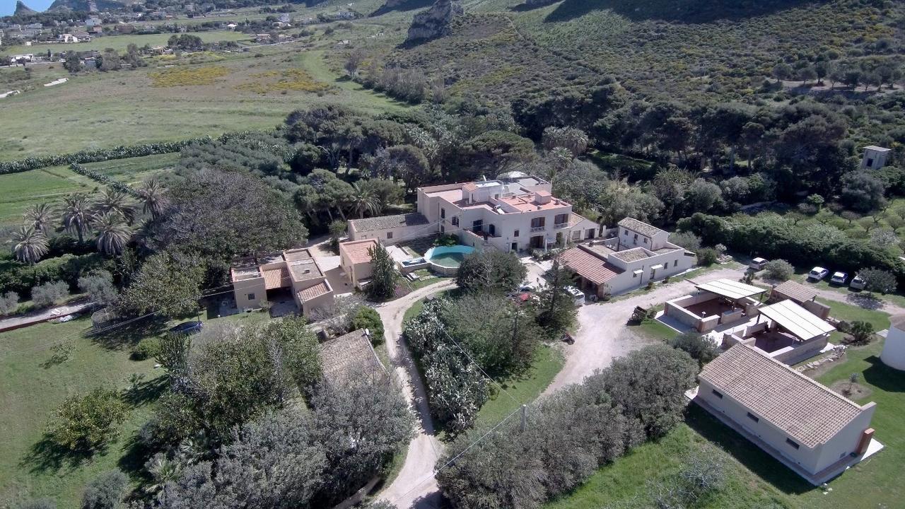 Azienda Agrituristica Tenuta Pizzolungo Эриче Экстерьер фото